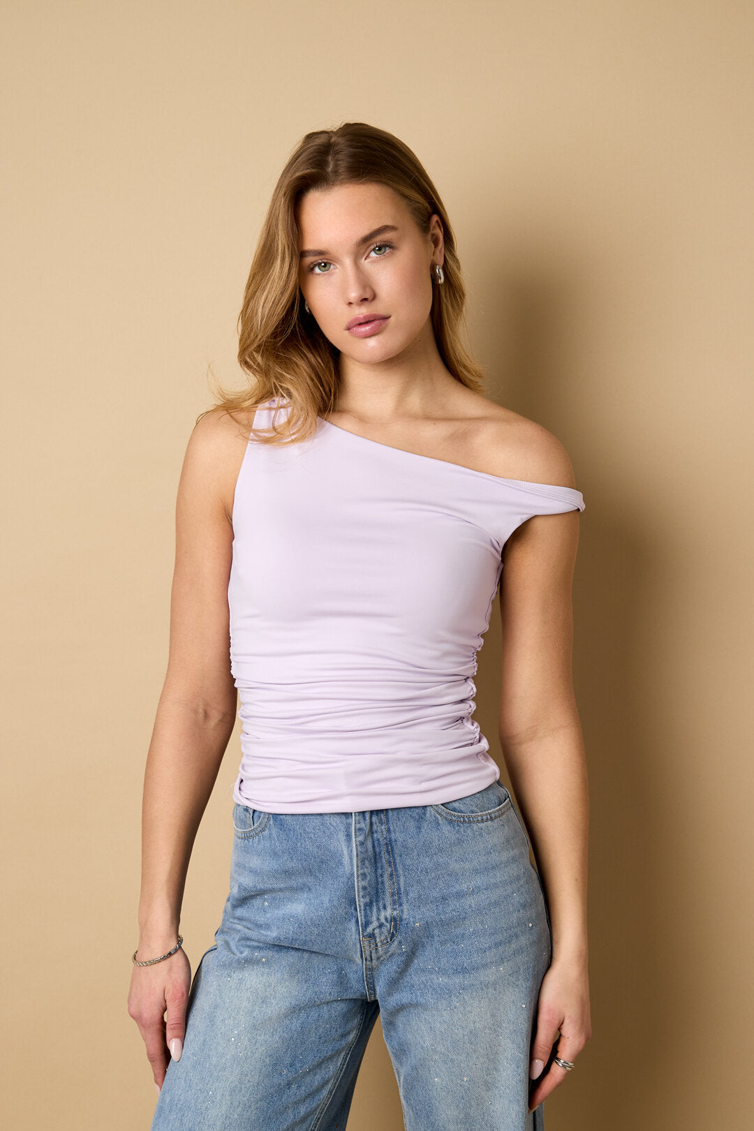 Yente off shoulder top wit
