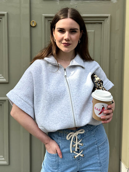 Peggy Reißverschluss-Pullover Kurzarm Grau