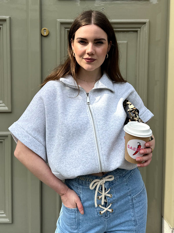 Peggy Reißverschluss-Pullover Kurzarm Grau