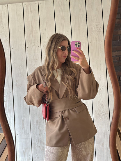 Isabella Blazer mit Gürtel Beige