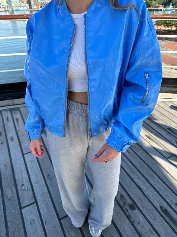 Studio Amaya Nox leer look bomber jacket blue
