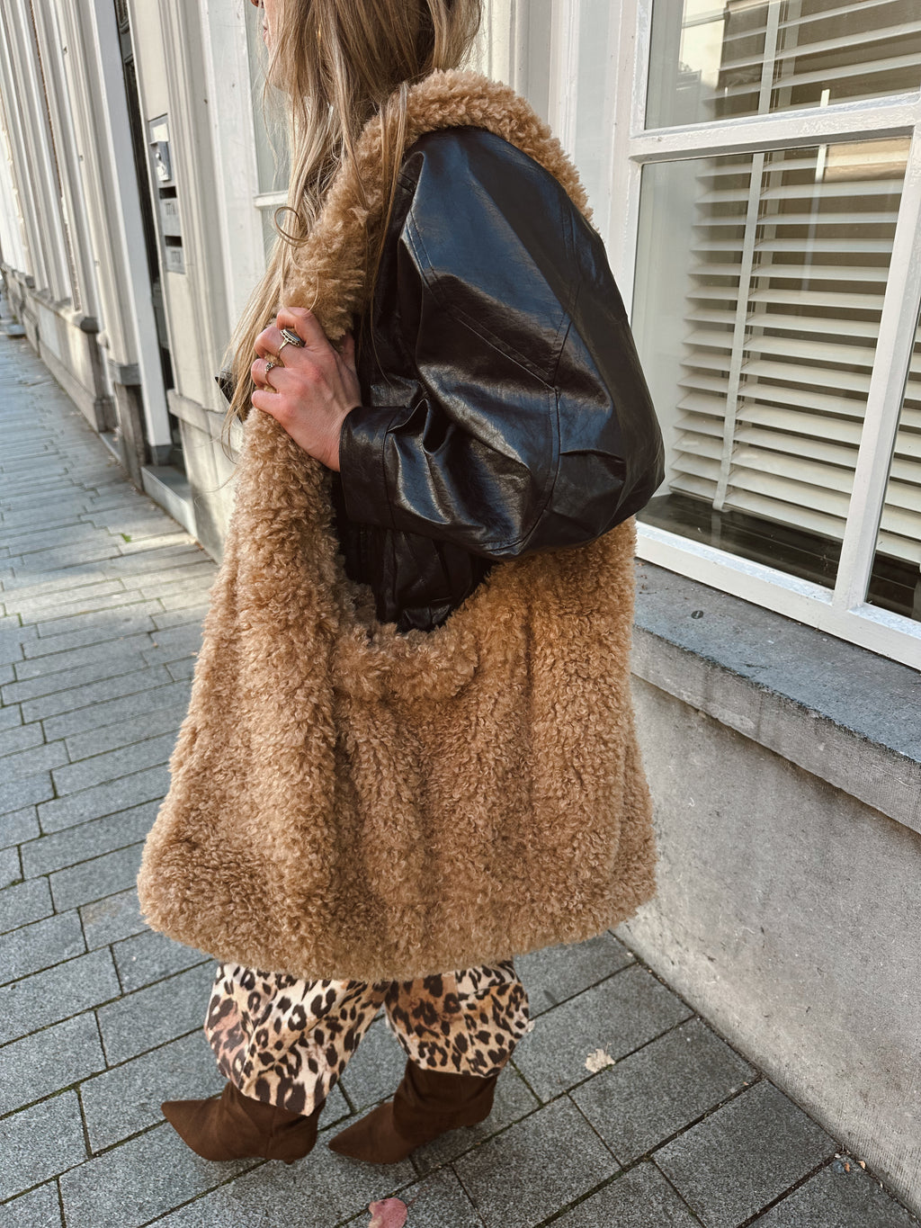 Studio Amaya suna bag beige