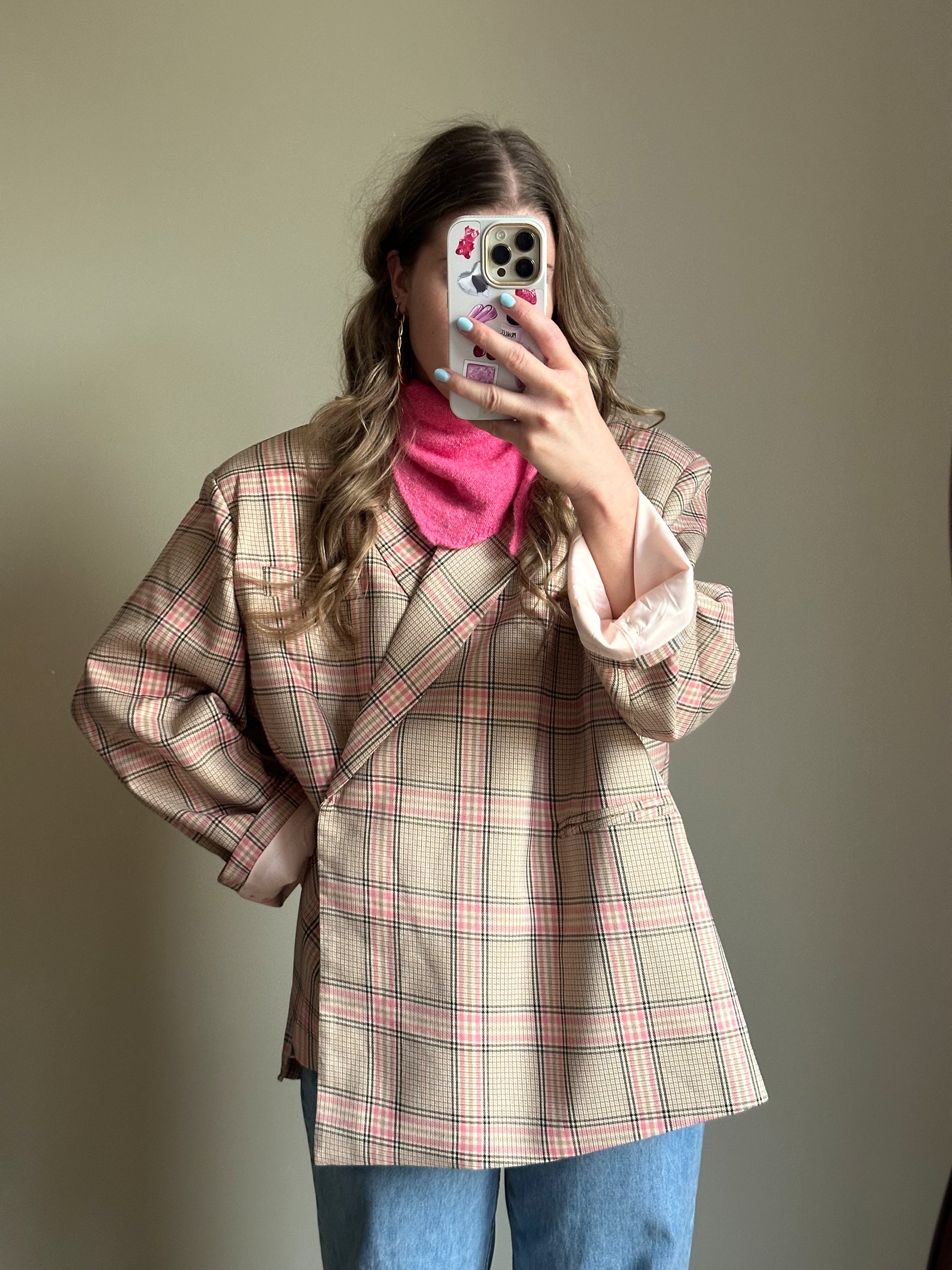 Geruite oversized blazer beige met roze van Ambika