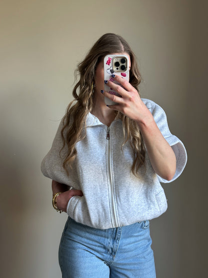 Peggy Reißverschluss-Pullover Kurzarm Grau