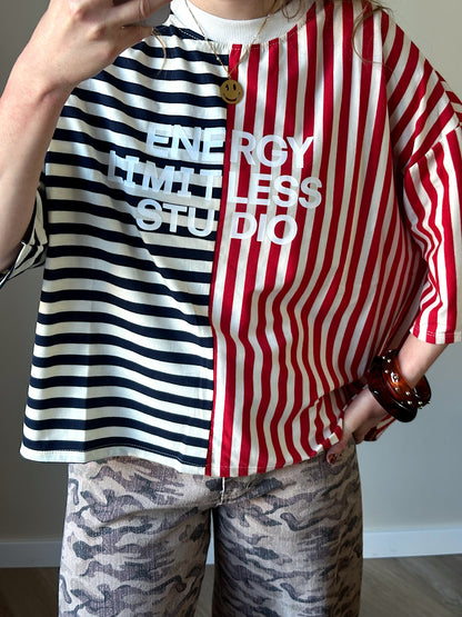Gestreiftes Boxy T-Shirt Floor Rot Blau