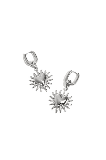 It is getting hot in here oorbellen hearts and sunbeams